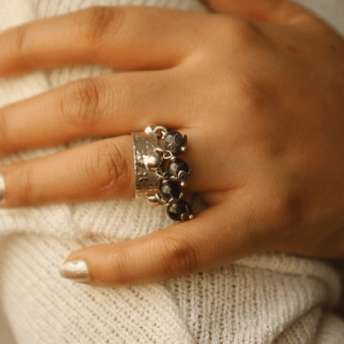 Moving Ring With Violet Stones- 7127