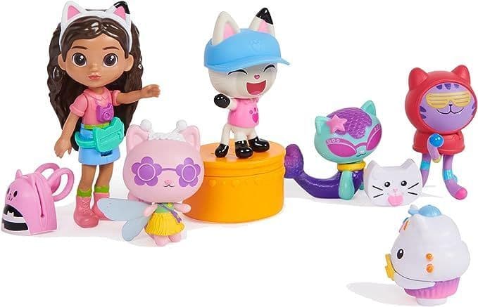 Gabbys Dollhouse Travel Themed Figure Set